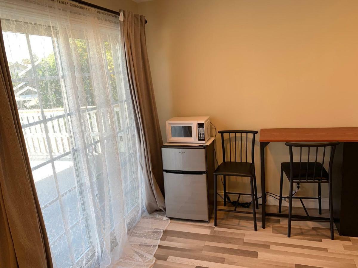 Lovely Room In Private House Near Disneyland Άναχαϊμ Εξωτερικό φωτογραφία